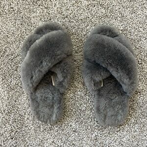 Emu Australia Mayberry crossover slipper in charcoal